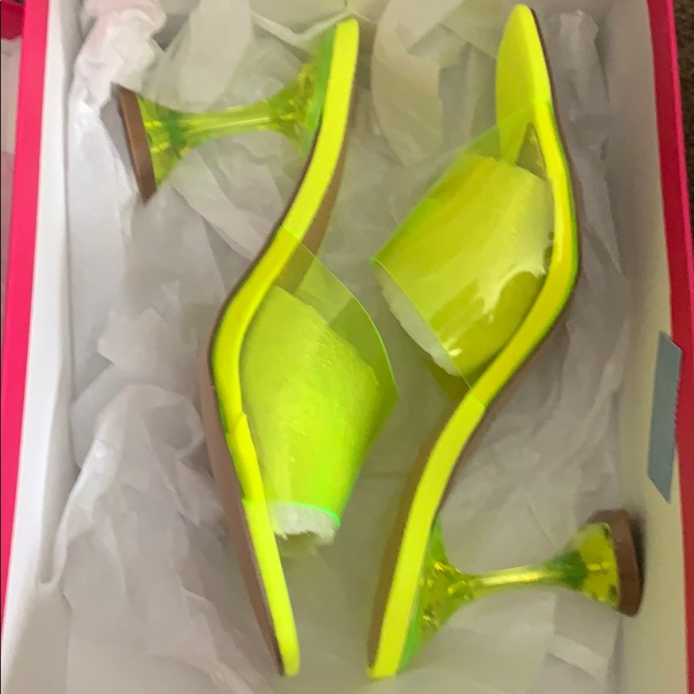 Dress sandals  Neon yellow 7.5